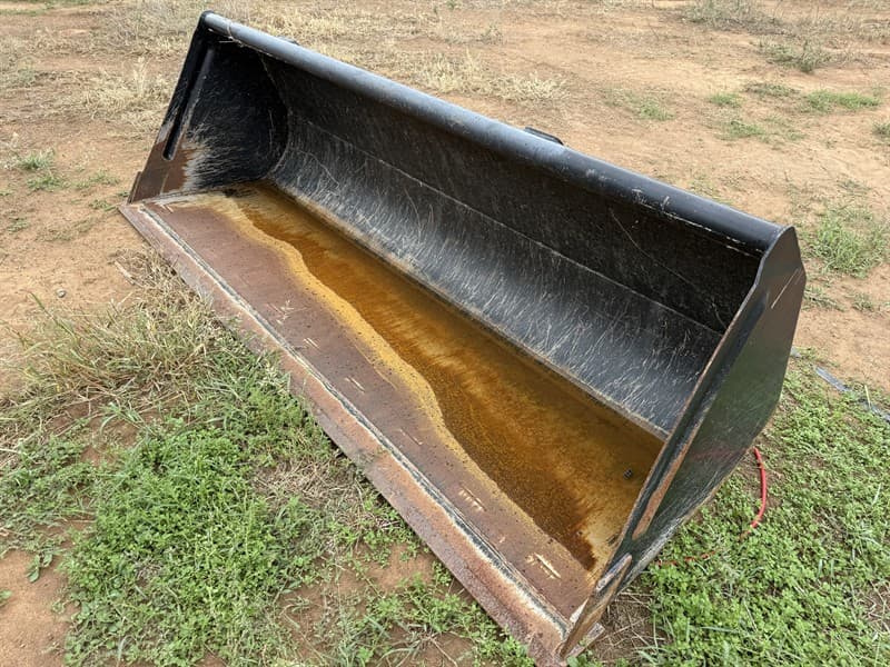 GP BUCKET TO SUIT T7 & MAGNUM TRACTORS