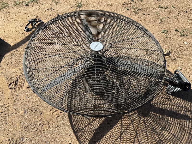 SUMMIT WALL FAN. 240v power.