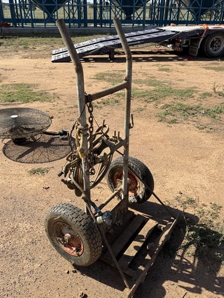 OXY TROLLY + HOSES AND GUAGES.