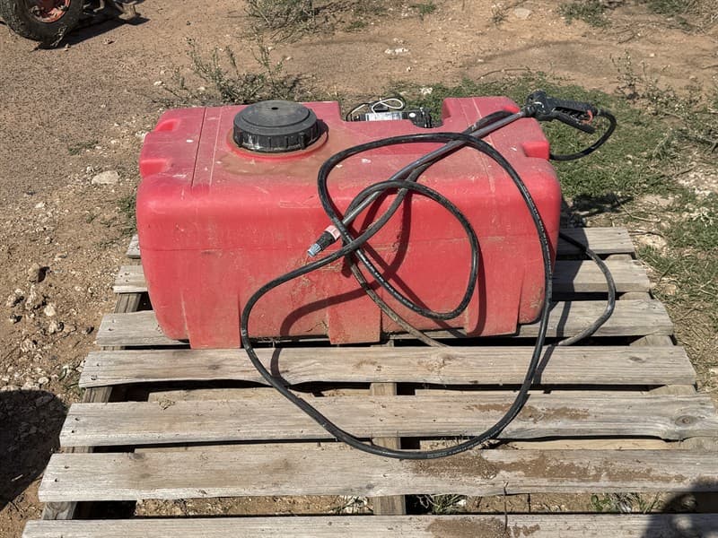 SILVAN 100 LITRE 12V SPRAYER.
