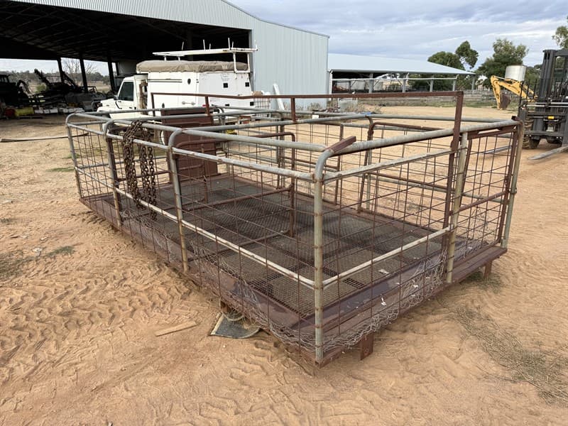 RAM CRATE. 4120 long x 2150 wide. 3 x pens. Comes with weather proof cover for carting stud rams. Drop down front ramp.