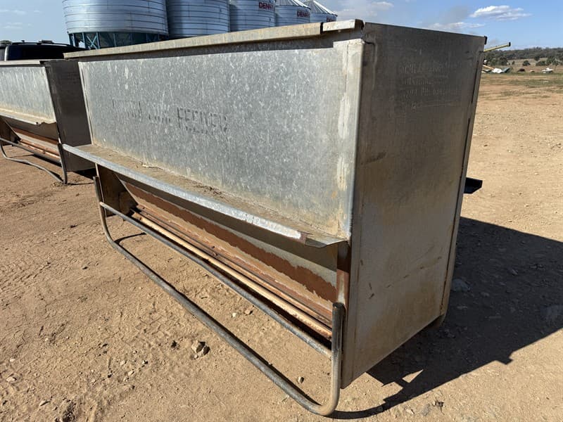 COWRA LICK FEEDER NO. 3.