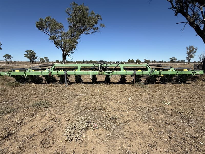 BOSS 12 METRE PRECISION PLANTER. Currently set up as a 12 metre rigid bar. With repairs, could be converted back to hydraulic fold. Located …