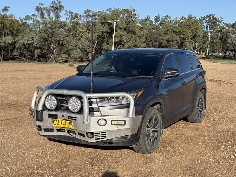 2019 TOYOTA KLUGER GX AWD, VIN: 5TDBZ3FH30S713727. Automatic, 7 seater. Odometer: 146588. Located Carrathool, NSW.