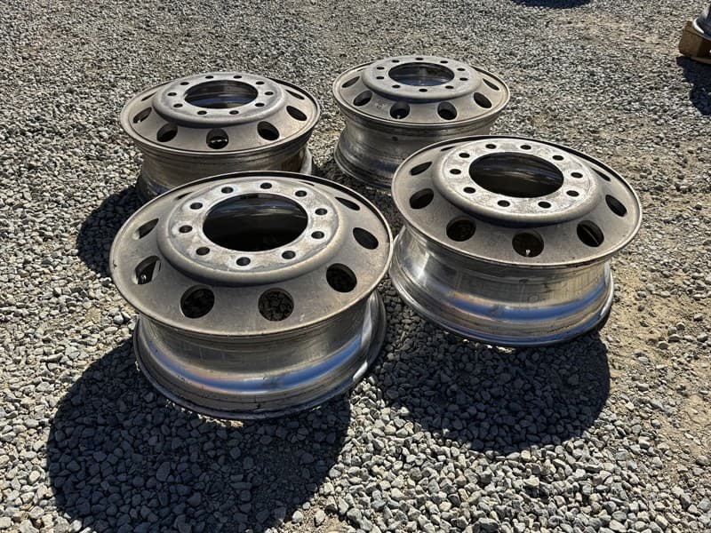 4x Drive 10 Stud. Located Orange, NSW