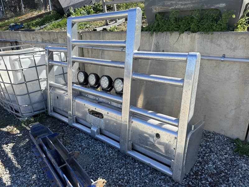 (1) Bull Bar For KW. With backing plate. Located Orange, NSW