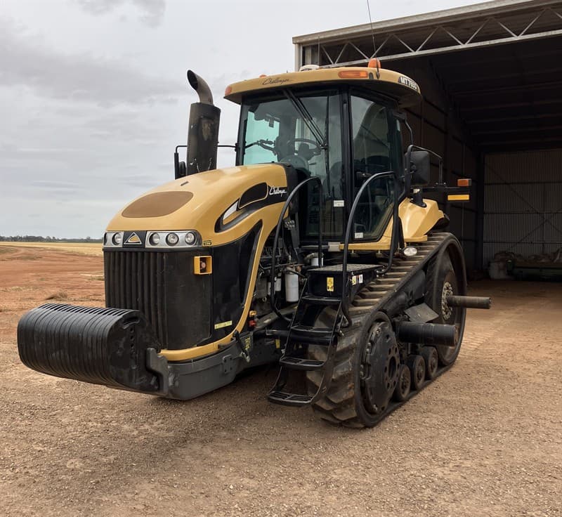 Serial no. AGCC0765CENC01118. PTO. Quick hitch. 5 remotes. Front weight pack. Idler weights. Trimble 750 display. Centrepoint GPS with 12 mo…