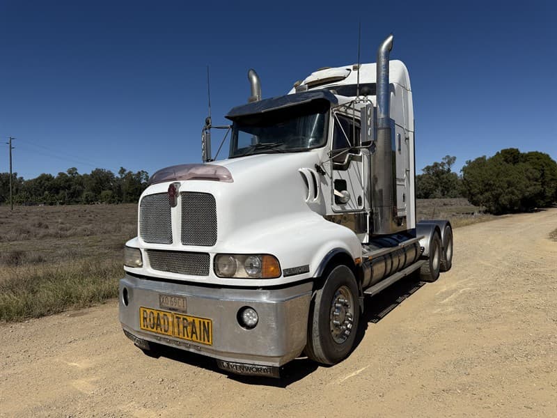 2005 KENWORTH T604 VIN:6F50000005A429846, Odometer 458249km, Cummins signature engine, 18 speed road ranger gearbox, Meritor 46-160 diffs @ …