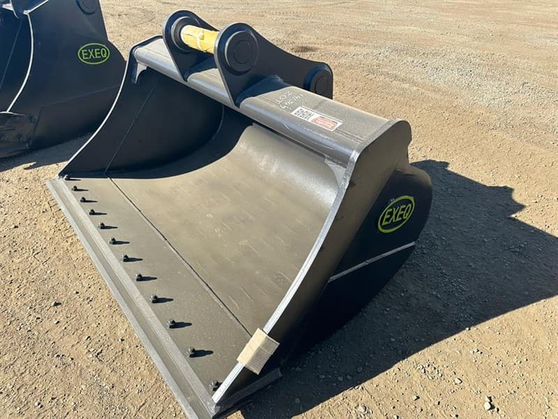 Unused Mud Bucket to Suit 18-25T Excavator, Width: 1850mm, Pin Diameter: 80mm, Centre to Centre: 460mm, Between the ears: 340mm, EXEQ 161631