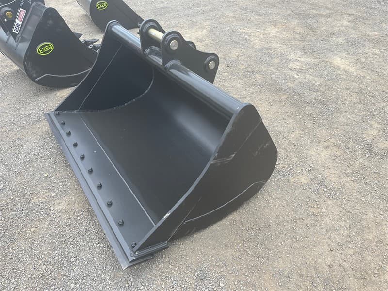 Unused 2024 1500mm Mud Bucket To Suit 8T Excavator, Width: 1500mm, Pin Diameter: 50mm, Center to Center: 310mm, Between the ears: 205mm, Shi…