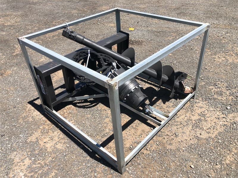 Unused Auger Drive Attachment, To Suit Skid Steer, Comes with 1 x 12 Inch Auger, Required Operating Flow: 50-75 L/min, Operating Pressure: 1…