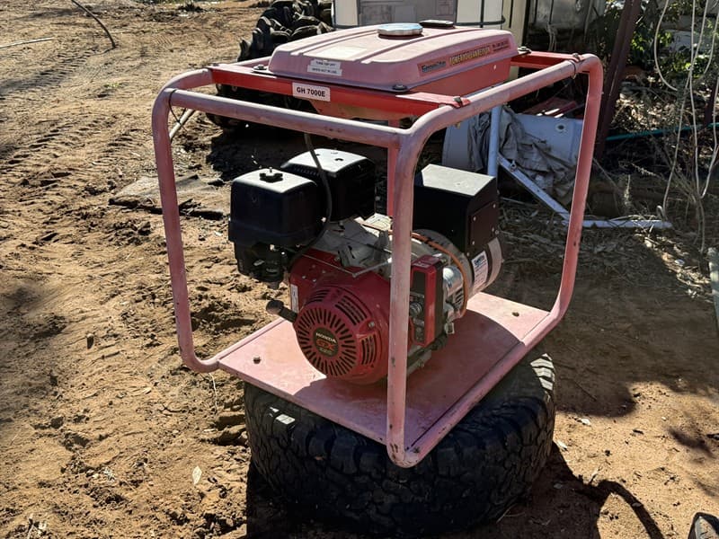 GENELITE 8 KVA GENERATOR. Honda GX 390 petrol engine. Electric start. Working condition. Located Quambone, NSW