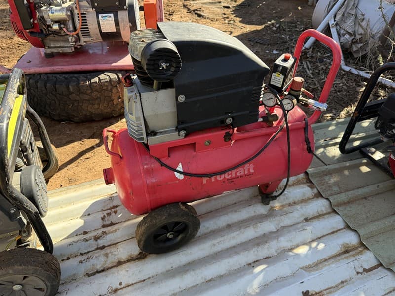 PROCRAFT AIR COMPRESSOR. 240 volt. Working condition. Located Quambone, NSW