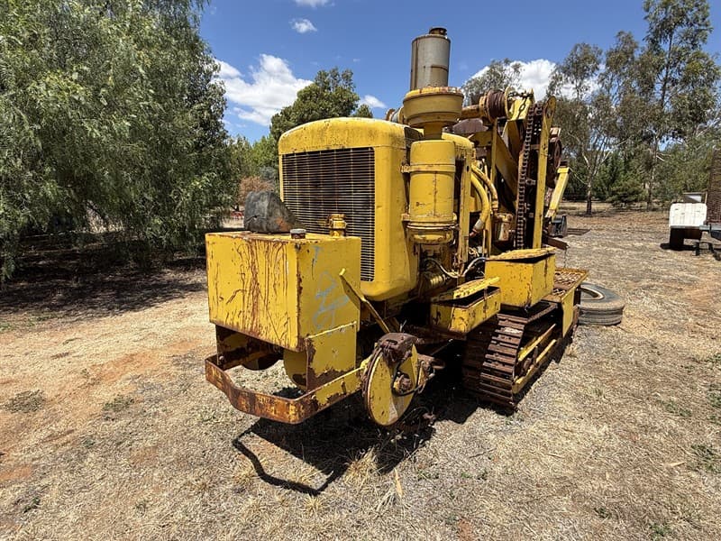 BUCKEYE 403. Serial no. 556. Detroit GM 3 cylinder engine. Genuine 1467 hours from new. Drive track chain missing. Engine serial no. 3D01335…