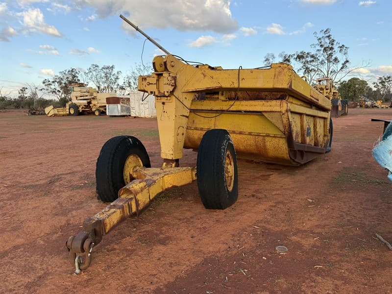 BRITSTAND 1012 SCRAPER BUCKET. Located Coolabah, NSW