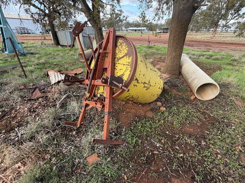 3PL CEMENT MIXER 540 PTO driven surplus requirement, Located Lake Cargelligo, NSW.