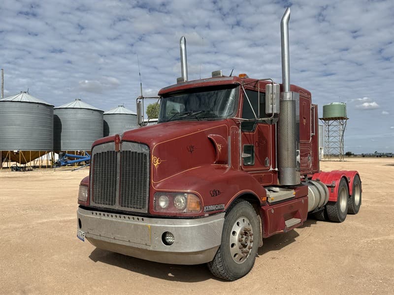2004 KENWORTH T401 PRIME MOVER VIN. 6F50000004A426930. Engine no. 35076431. Engine rebuild approx. 400,000kms ago. Hydraulics with return li…