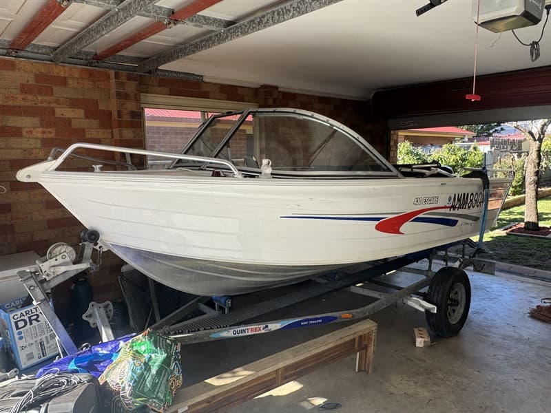 Quintrex 430 Escape package complete with Quintrex boat trailer. (Boat) HIN: AU-TRX55534H213. AMM 890N. (Trailer) VIN: 6HWBOATRLCC831131 22.…