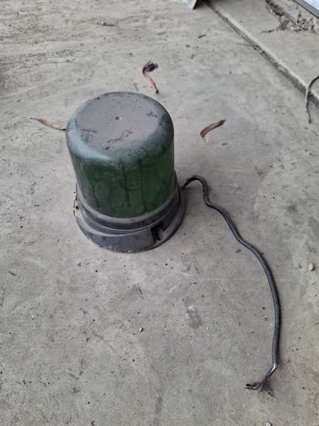 LED Beacon Green. Please pick up within 2 weeks of Auction finishing. Located Orange, NSW