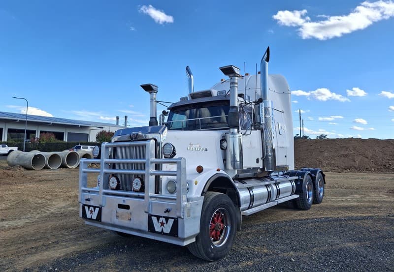 2007 WESTERN STAR 4900 SERIES PRIME MOVER. VIN. 5KKJAEBGX7PW58515. 607,718kmS (believed to have rolled over (1.6M). Powered by Cummins Signa…