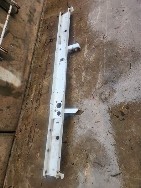 Genuine Kenworth Tail Light Bar. Please pick up within 2 weeks of Auction finishing. Located Orange, NSW