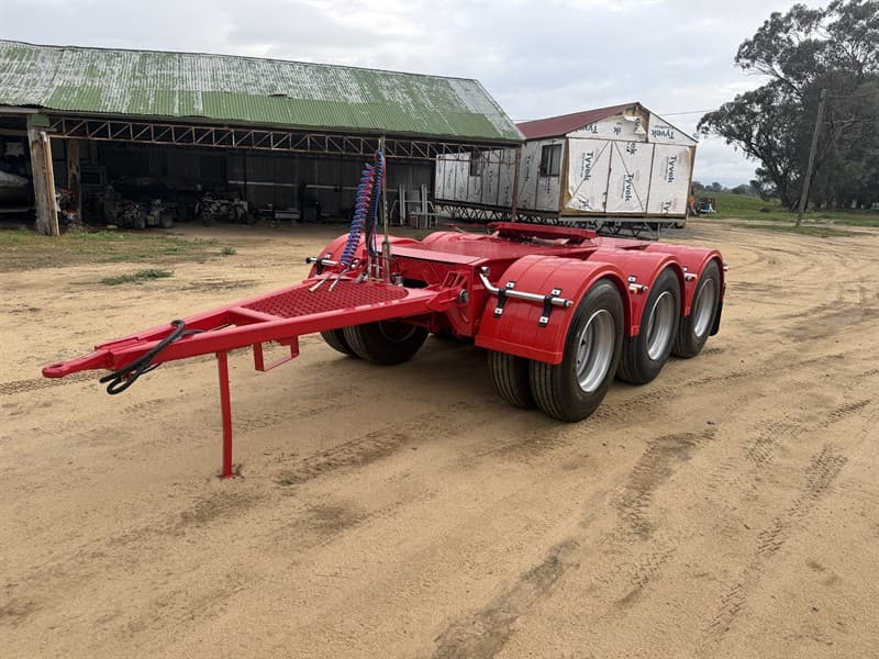 2026 JLO UNLIMITED Tri dolly. VIN: 629DLTR3ZTD537002. Refurbished York axles and suspension, 10 stud steel rims, new JOST greaseless turn ta…