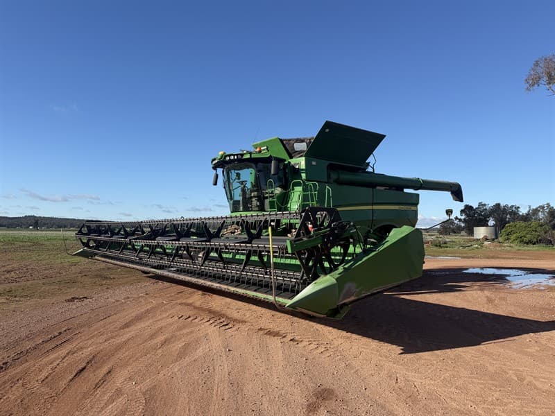 2012 JOHN DEERE S680 PIN:1H0S680SCC0746525 Front pin:1H00640DACR745648 Engine hours: 4364.7 Rotor Hours 3190.1. Starfire 3000 GPS. Powercast…