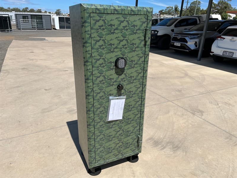 Heavy Duty Rifle & Gun Safe – Camo , Dimensions 1600mm H x 640mm Wide x 540mm Deep, Weight 118Kgs, Steel thickness: 1.5 mm for door and 1.5m…