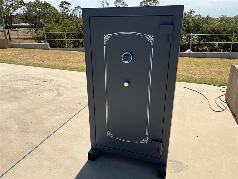 Heavy Duty Rifle & Gun Safe – Grey, Dimension : 1600mm High x 900mm wide x 580mm Deep Weight: 248Kgs, Steel thickness: 3mm for door and 3mm …