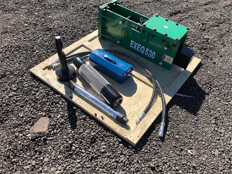 Unused Hydraulic Skid Steer / Excavator Post Driver, Model: EXEQ530P, To Suit both Skid Steers and/or 2.5-4 Ton Excavators, Side mount for S…