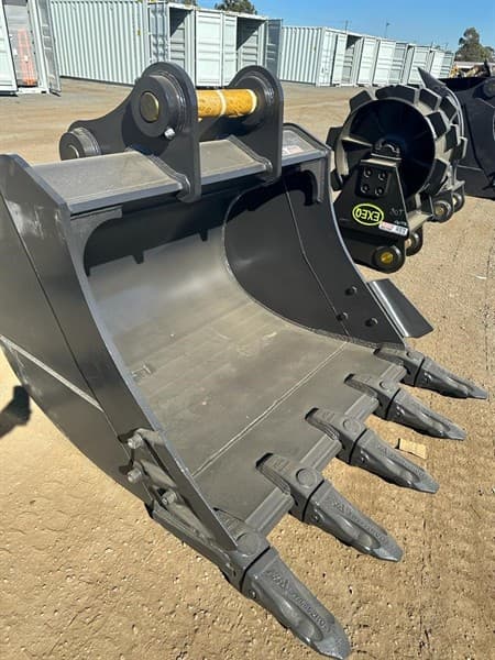 Unused 1500mm GP/Digging Bucket to Suit 28-36T Excavator, Width: 1500mm, Cutting edge width: 1600mm, Pin Diameter: 90mm, Centre to Centre: 5…
