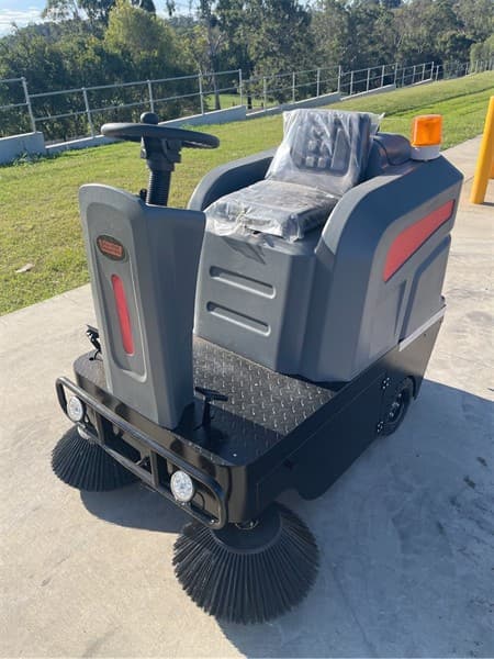Unused 2025 Electric Ride On Sweeper, Model: SW1250, Battery: 48V 67Ah, Cleaning Width: 1250mm, Bin Capacity: 80L, Water Tank Capacity: 10L,…
