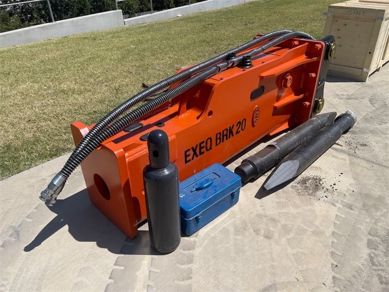Unused Hydraulic Breaker Attachment, Model: EXEQBRK20, To suit 18T-25T Excavators, Pin Diameter: 80mm, Centre to Centre: 460mm, Between the …