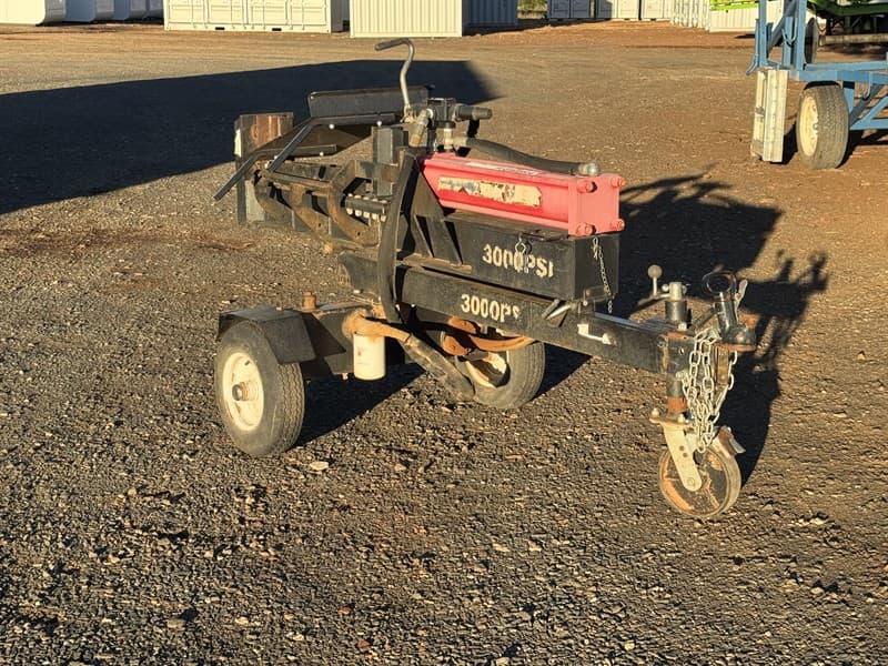 LOG SPLITTER. Located Dubbo, NSW