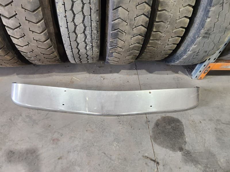 KW Stainless Visor Suit Bonneted. Located Orange, NSW