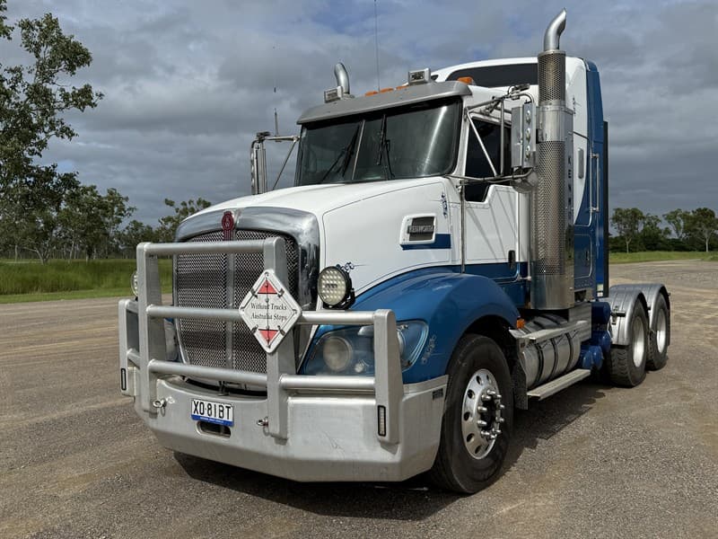 2013 KENWORTH T409. VIN 6F5000000DA449328. Kenworth airglide suspension. Return line hydraulics. Jost fixed greaseless turntable. Chris Barr…