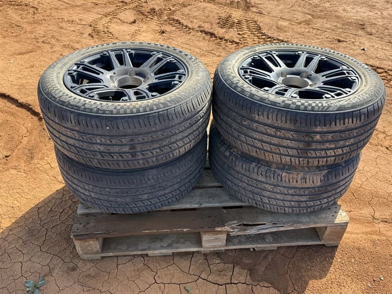 4 X 235/55R17 TYRES AND RIMS. Located Nyngan, NSW
