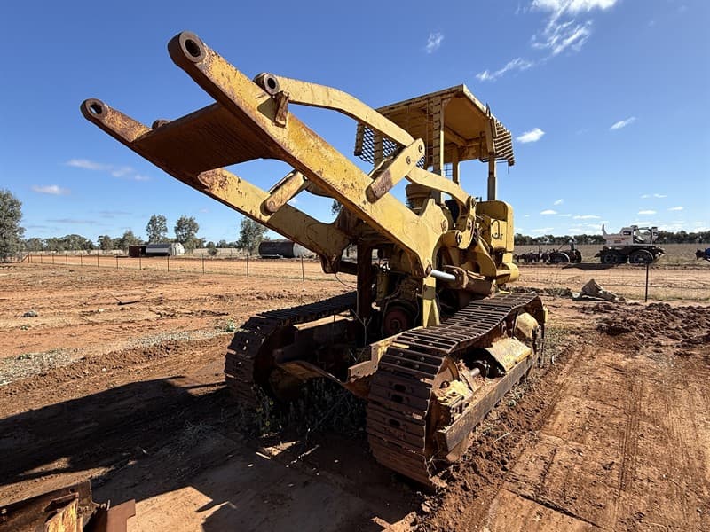 CATERPILLAR DOZER. Parts only. Complete engine supplied in shuttle. Located Nyngan, NSW