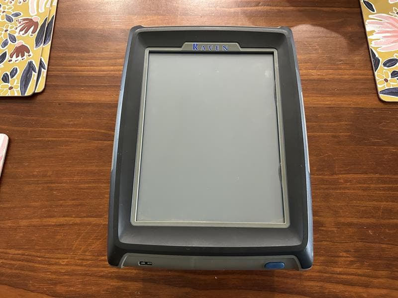 RAVEN VIPER PRO DISPLAY. Serial no. 3781. Supplied with operation manual, mount and wiring. Was removed from a Rogator 1084 SP sprayer. Used…
