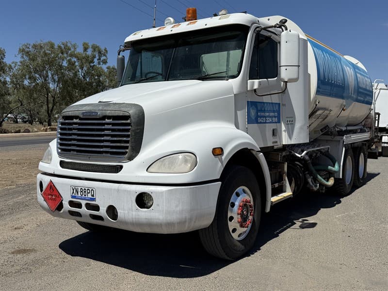 2007 FREIGHTLINER COLUMBIA CL112 RIGID TANKER. VIN 1FVJF0AS87L997619. Five compartments. Safe fuel five compartments. Safe fill limit of 16,…