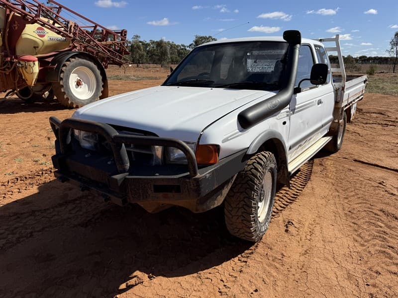 2002 FORD COURIER. VIN: MNABSCE402W223743. Parts only, Missing radiator. Located Nyngan, NSW