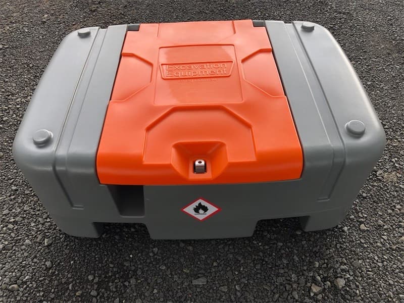 Unused 210 Litre Fuel Tank, Model: DD210 (Square Type), Comes with: 12V Pump - 40 l/m Flow, Hose and automatic shut off Nozzle, Lockable lid…