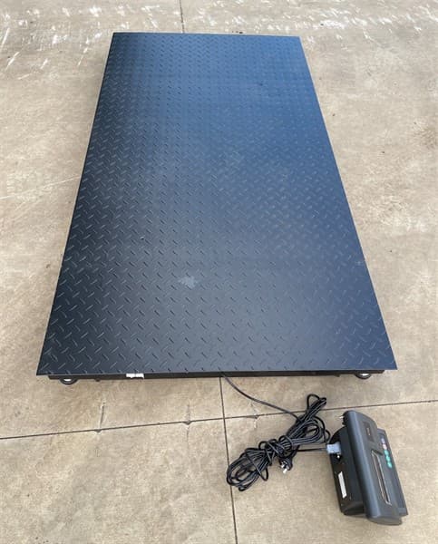 Unused 10 Ton Floor Scales, Size: 2m x 1m, comes with digital Indicator, 4 x Load Cells, Shipping Dimensions: 2000mm W x 1000mm x 100mm H, W…