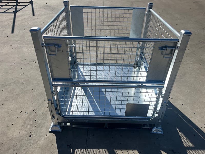 Unused Galvanised Stackable Steel Transport / Storage Cage Collapsable unit for easy transport / storage, Fork pockets SWL: 1000Kgs Stackabl…