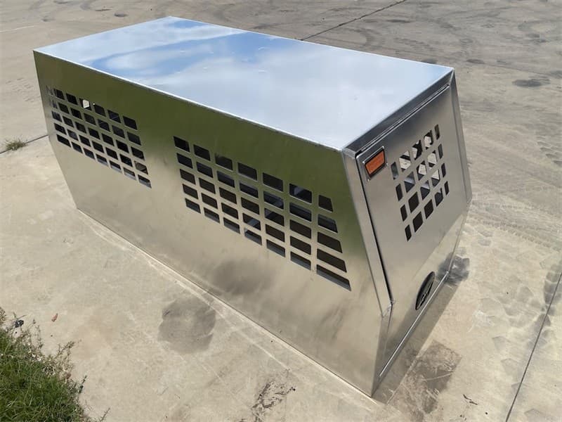 Unused Heavy Duty Aluminium Dog Box for Ute, Shipping Dimensions: 1800mm x 700mm W 850mm H, Weight: 66Kgs EXEQ172201