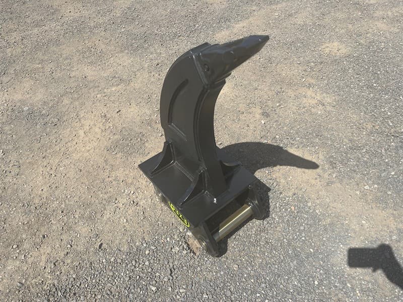 Unused 2024 Ripper To Suit 8T Excavator, Pin Diameter: 50mm, Center to Center: 310mm, Between the ears: 205mm,Shipping Dimension: L: 695mm x…