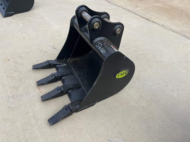 450mm GP/Digging Bucket to suit 1.7T Excavator, GP Bucket to Suit 1-3T Excavator with 4 Teeth, Width: 450mm, Pin Diameter: 30mm, Centre to C…