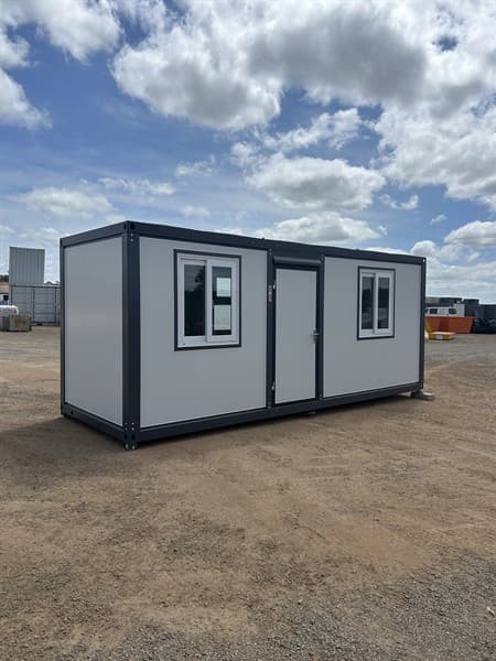 6m Accommodation/Office Block, Approximate Shipping Dimension: 5.96m long x 2.2m wide x 2.42m High, Approximate Weight: 1330kg EXEQ170591
