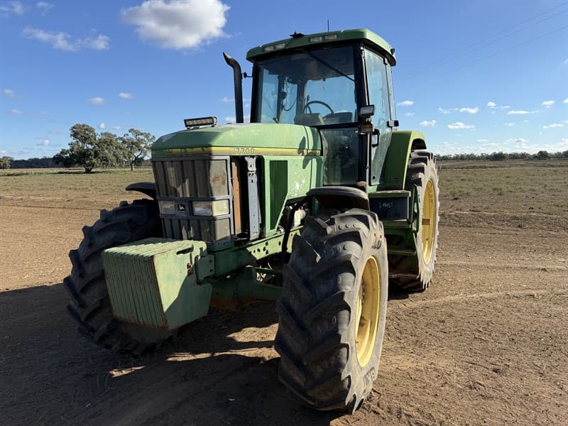 John Deere 7700 FWA, PIN: RWSG050005892. Hours: 8846, 3PL, triple remote hydraulics (only one bank working), 540 PTO, $10k just spent on gea…