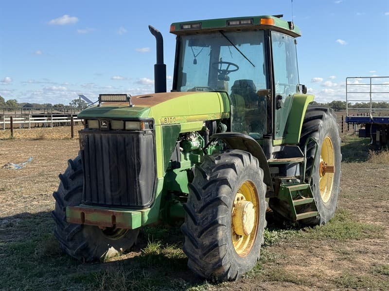 Circa 1998 John Deere 8100 FWA Tractor, PIN: RW81000P004745. Tractor parked to its current location; unable to start at inspection due to fl…
